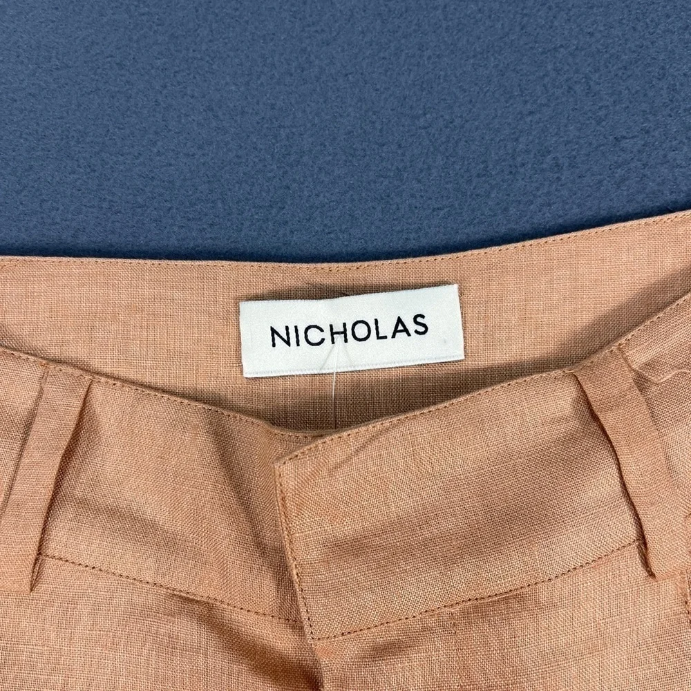 NEW NICHOLAS Delfina Longline Linen Shorts in Twig